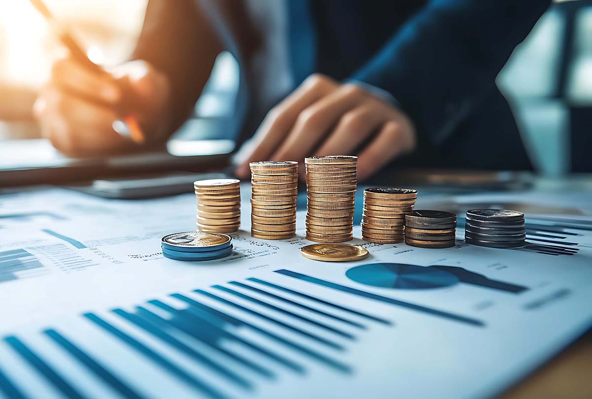 Businessman analyzing market data, financial graph report, economic growth, business strategy, planning and solution, risk management.